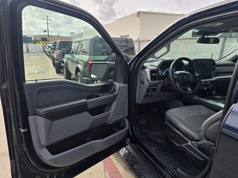 Used 2023 Ford F150 Lightning XLT image 65