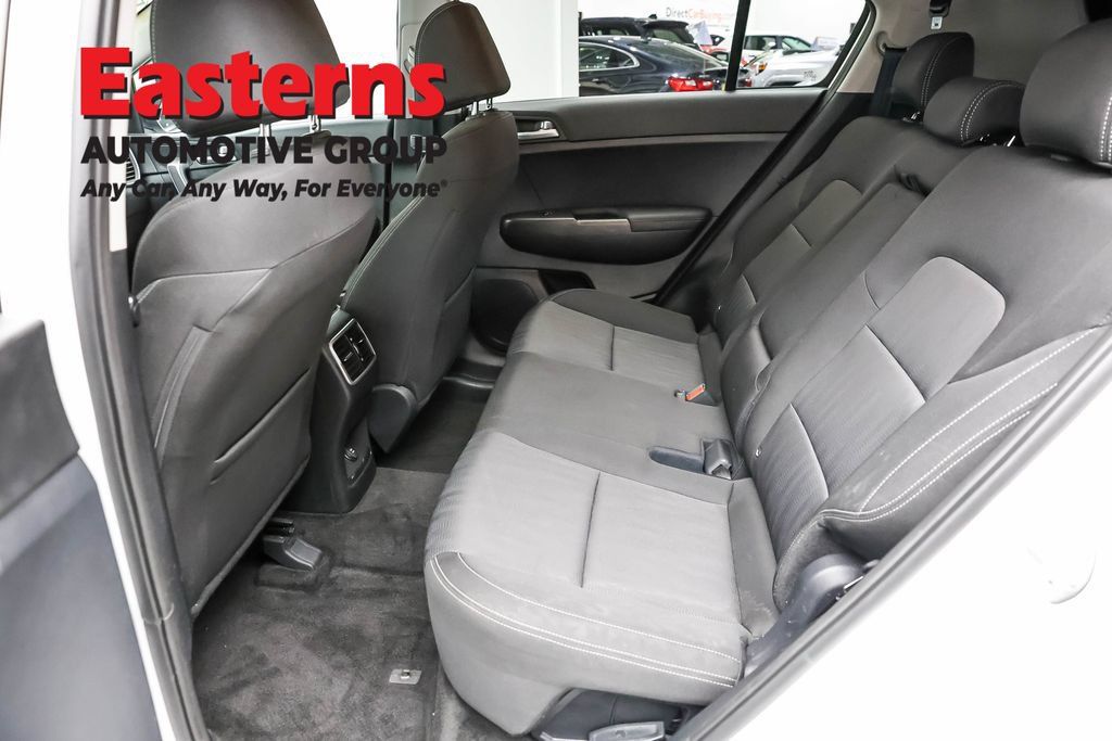 Used 2022 Kia Sportage LX FWD image 22