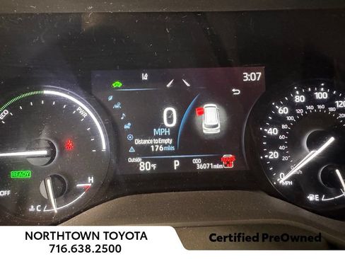 Used 2025 Toyota Sienna XLE AWD/4WD image 7