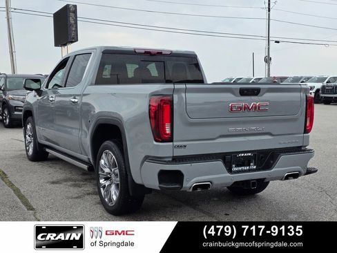 Used 2025 GMC Sierra 1500 Denali AWD/4WD image 5