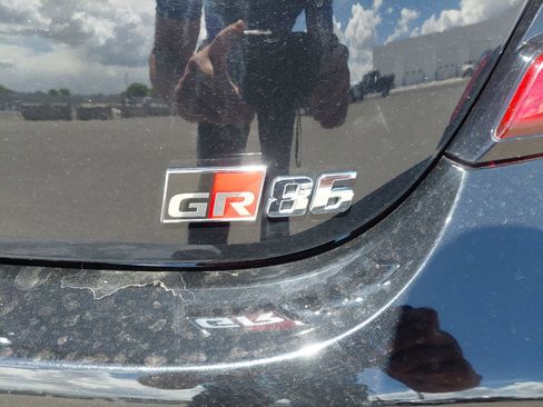 Certified 2022 Toyota GR86 RWD image 12