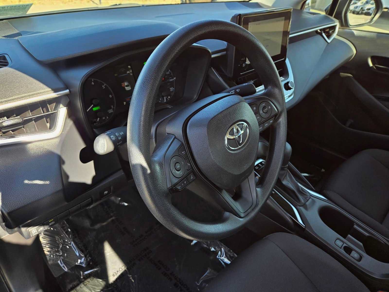 Used 2023 Toyota Corolla LE w/ Carpet Mat Package (TMS) FWD image 13