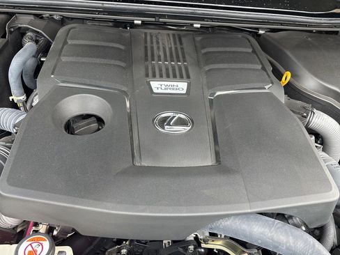 Used 2024 Lexus GX 550 w/ Accessory Package (Z1) AWD/4WD image 11