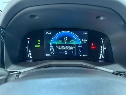 Used 2025 Toyota Camry SE image 22