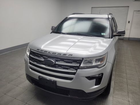 Used 2018 Ford Explorer XLT w/ Equipment Group 202A image 15