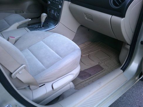 Used 2005 MAZDA MAZDA6 i FWD image 11