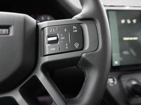 New 2026 Land Rover Defender 110 X-Dynamic SE AWD/4WD image 16