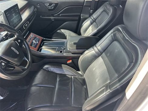 Certified 2021 Lincoln Aviator Reserve w/ Equipment Group 201A image 17