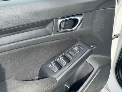 Used 2023 Honda Civic Sport image 12