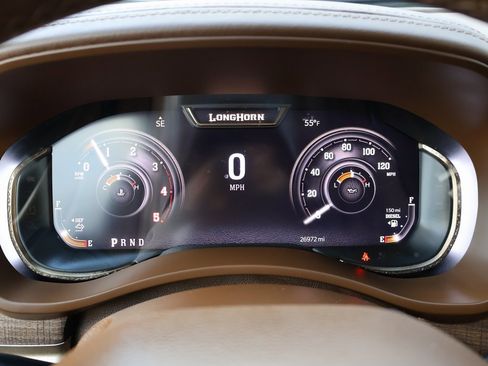 Used 2024 RAM 2500 Limited w/ Towing Technology Group image 19