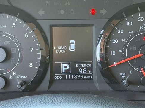 Used 2015 Toyota Sienna LE FWD image 16
