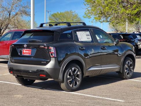 New 2026 Nissan Kicks SV image 4