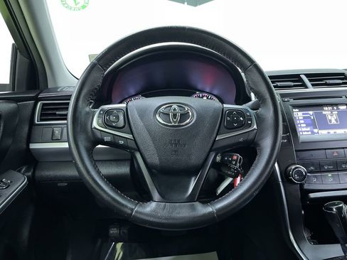 Used 2017 Toyota Camry SE image 20