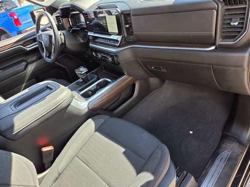 Used 2022 Chevrolet Silverado 1500 RST AWD/4WD image 16