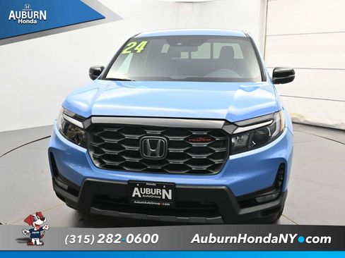 Used 2024 Honda Ridgeline TrailSport image 3