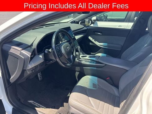 Used 2019 Toyota Avalon XSE w/ All Weather Liner Package FWD image 10