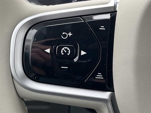 Certified 2026 Volvo XC90 B6 Ultra AWD/4WD image 27