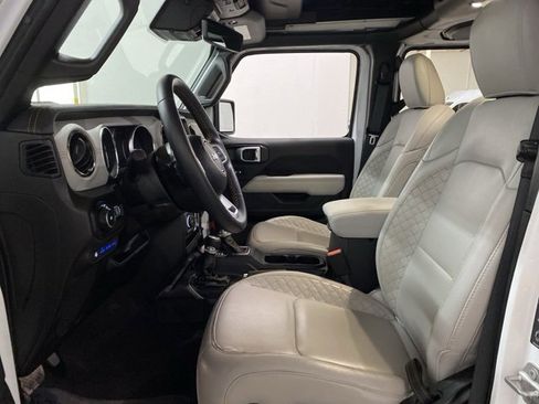 Used 2021 Jeep Wrangler Unlimited Sahara image 63
