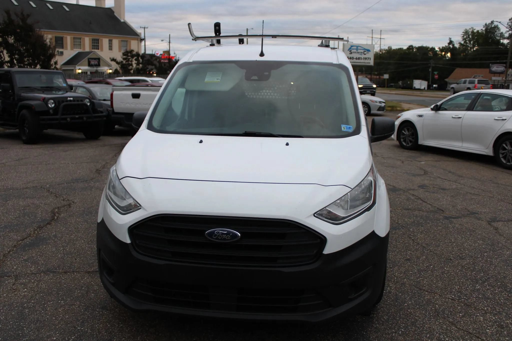 Used 2019 Ford Transit Connect XL FWD image 2