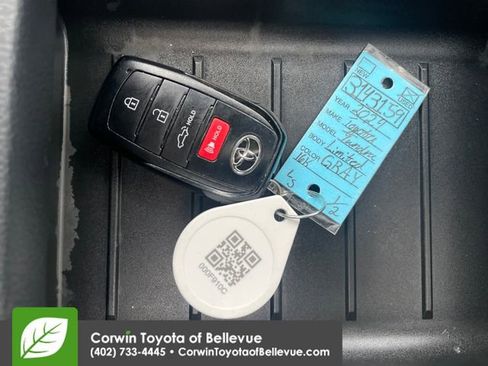 Used 2024 Toyota Tundra Limited AWD/4WD image 16