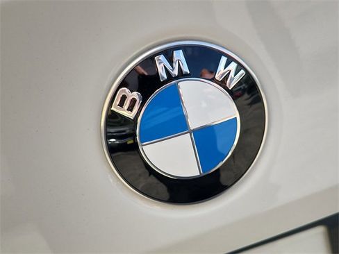 Used 2024 BMW 530i w/ Premium Package image 32