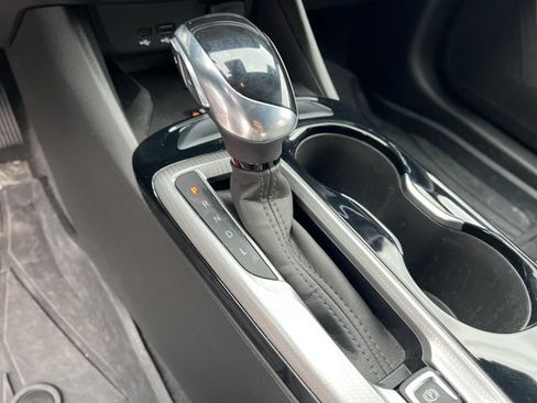 Certified 2024 Buick Envista Sport Touring FWD image 20