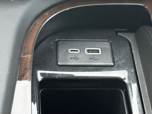 Used 2024 Cadillac Escalade Sport Platinum w/ LPO, ONYX Package AWD/4WD image 6