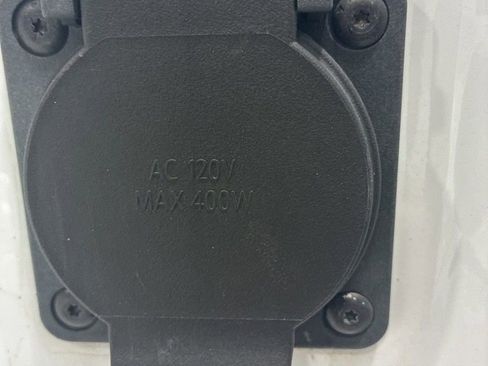 Used 2024 Chevrolet Silverado 1500 Custom RWD image 11