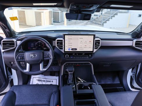 Used 2025 Toyota Tundra Limited image 38