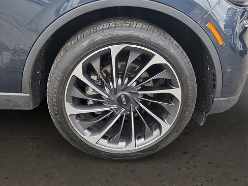 Used 2023 Lincoln Aviator Reserve w/ Equipment Group 201A image 9