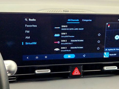 Used 2025 Hyundai Ioniq 5 SE image 17