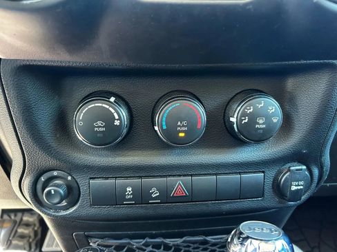 Used 2017 Jeep Wrangler Unlimited Sport w/ Quick Order Package 24S image 17