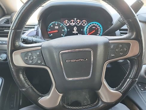 Used 2018 GMC Yukon Denali w/ Denali Ultimate Package AWD/4WD image 12