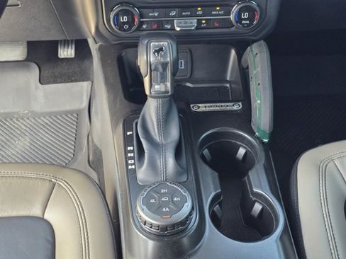 Used 2023 Ford Bronco Wildtrak AWD/4WD image 21