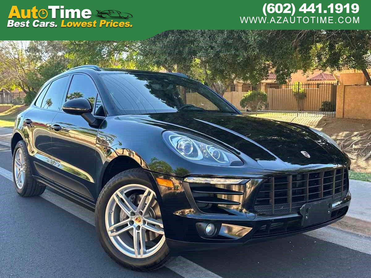Used 2018 Porsche Macan AWD/4WD image 1