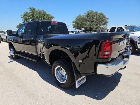 New 2026 RAM 3500 Tradesman AWD/4WD image 34