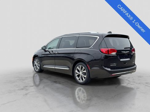 Used 2019 Chrysler Pacifica Limited FWD image 5
