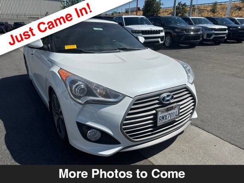 Used 2016 Hyundai Veloster Turbo w/ Option Group 04 FWD image 8