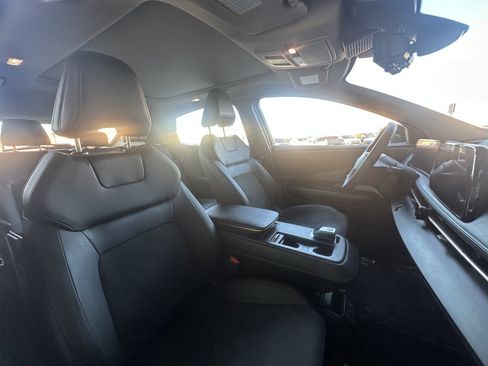 Used 2024 Nissan Ariya FWD image 40