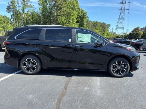 New 2026 Toyota Sienna Platinum AWD/4WD image 2