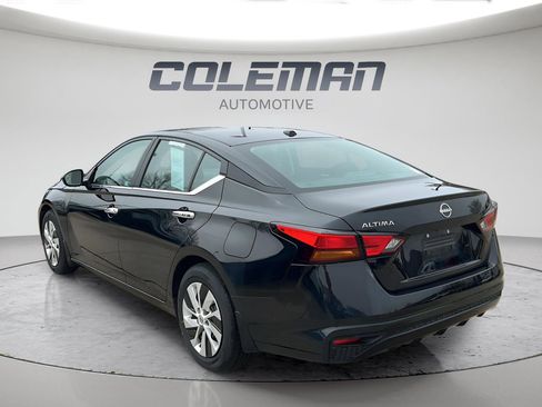 Used 2025 Nissan Altima 2.5 S FWD image 4