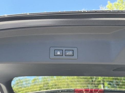 New 2026 Subaru Ascent Limited AWD/4WD image 16