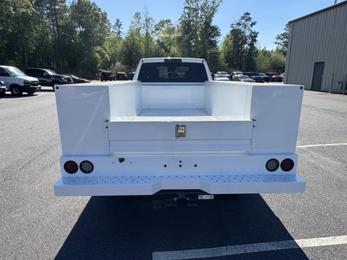 New 2026 RAM 3500 Tradesman w/ Chrome Appearance Group A AWD/4WD image 5