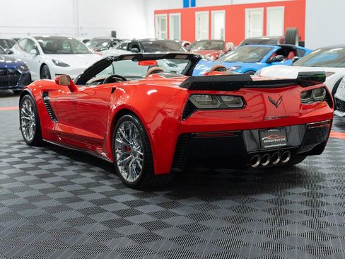 Used 2016 Chevrolet Corvette Z06 w/ 3LZ Preferred Equipment Group RWD image 4
