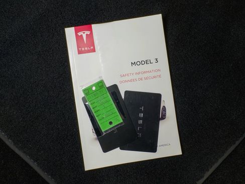 Used 2022 Tesla Model 3 Performance image 22