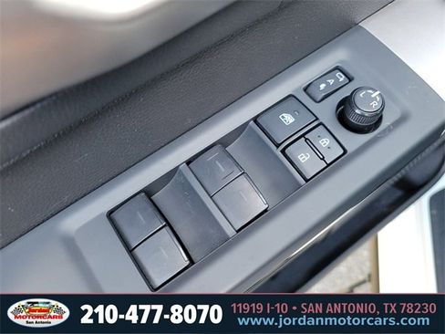 Used 2022 Toyota Tundra Limited image 17