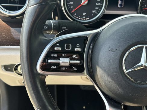 Used 2019 Mercedes-Benz E 300 image 22