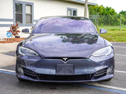 Used 2018 Tesla Model S 100D AWD/4WD image 2
