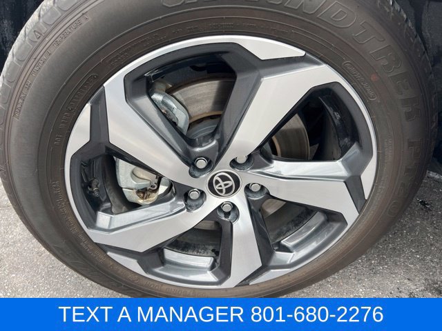 Used 2025 Toyota RAV4 SE AWD/4WD image 12