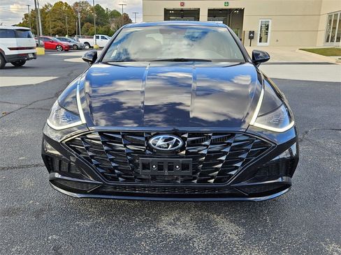Used 2023 Hyundai Sonata SEL Plus image 2